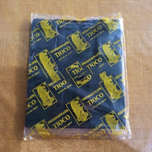 Kantong Plastik HD Tioco TIPIS Hitam 17 / Kresek Hitam 17